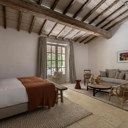 Szálloda Les Petites Maisons - Hameau Des Baux Paradou